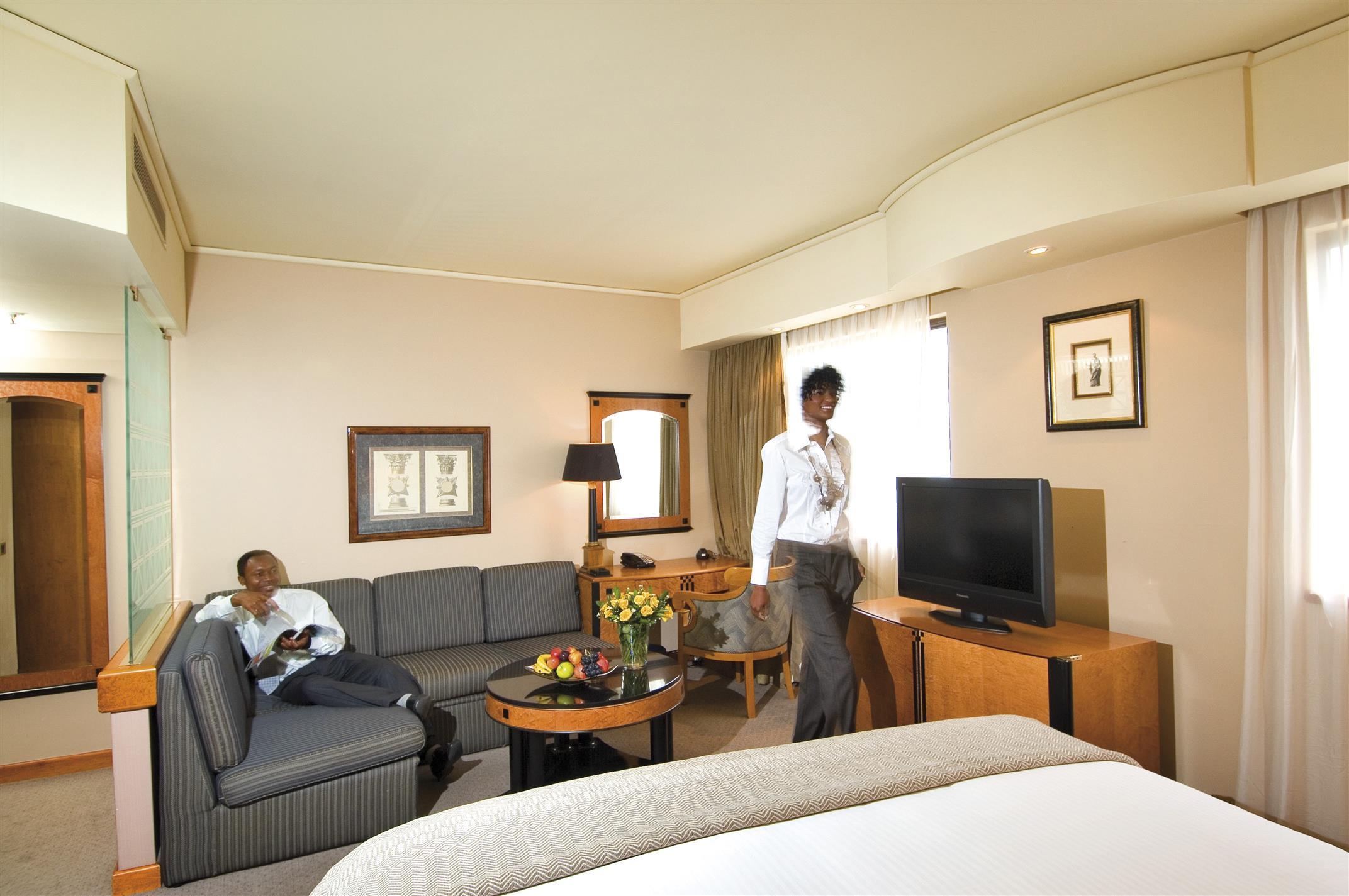 Intercontinental Johannesburg Sandton Towers, An Ihg Hotel Екстериор снимка