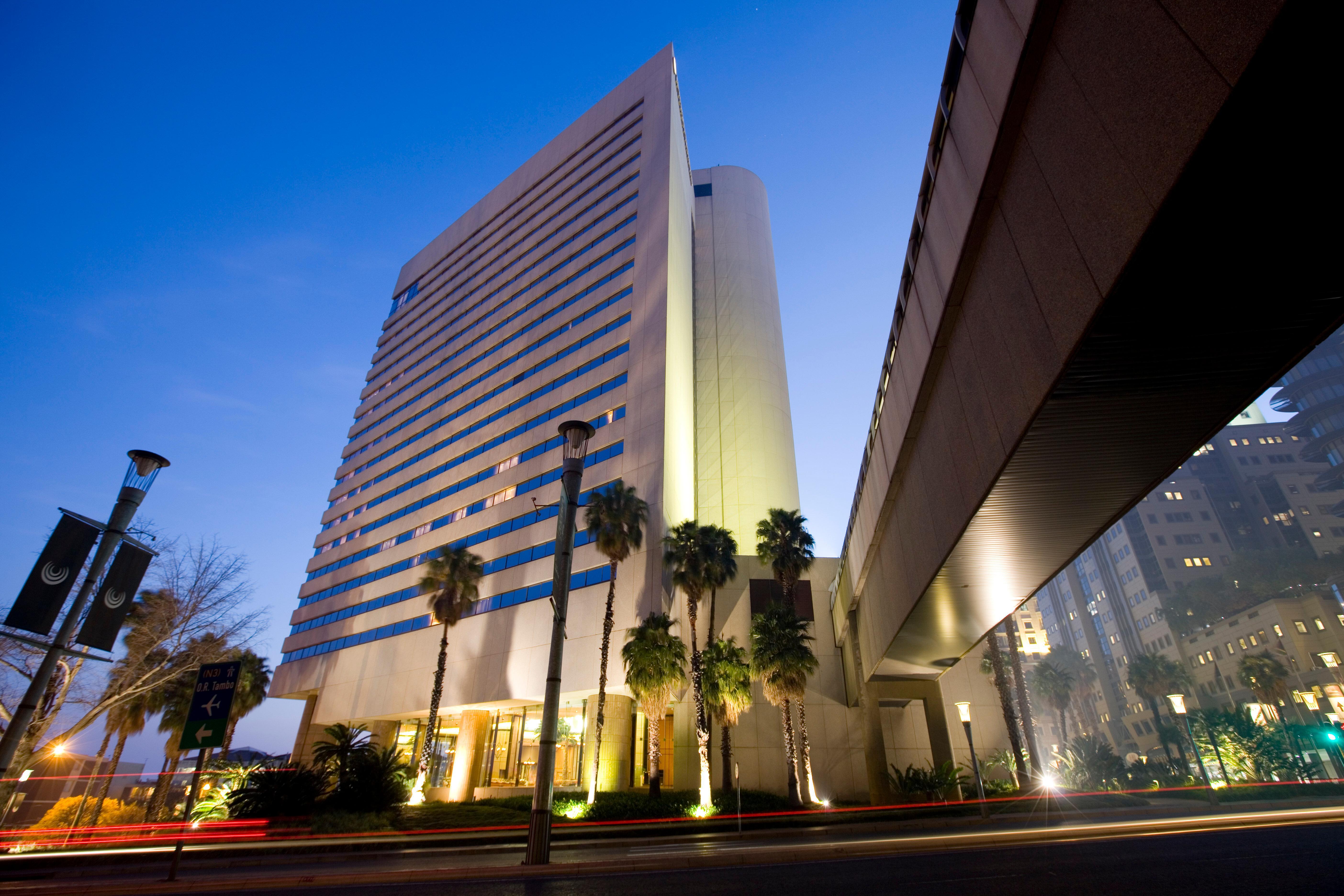Intercontinental Johannesburg Sandton Towers, An Ihg Hotel Екстериор снимка
