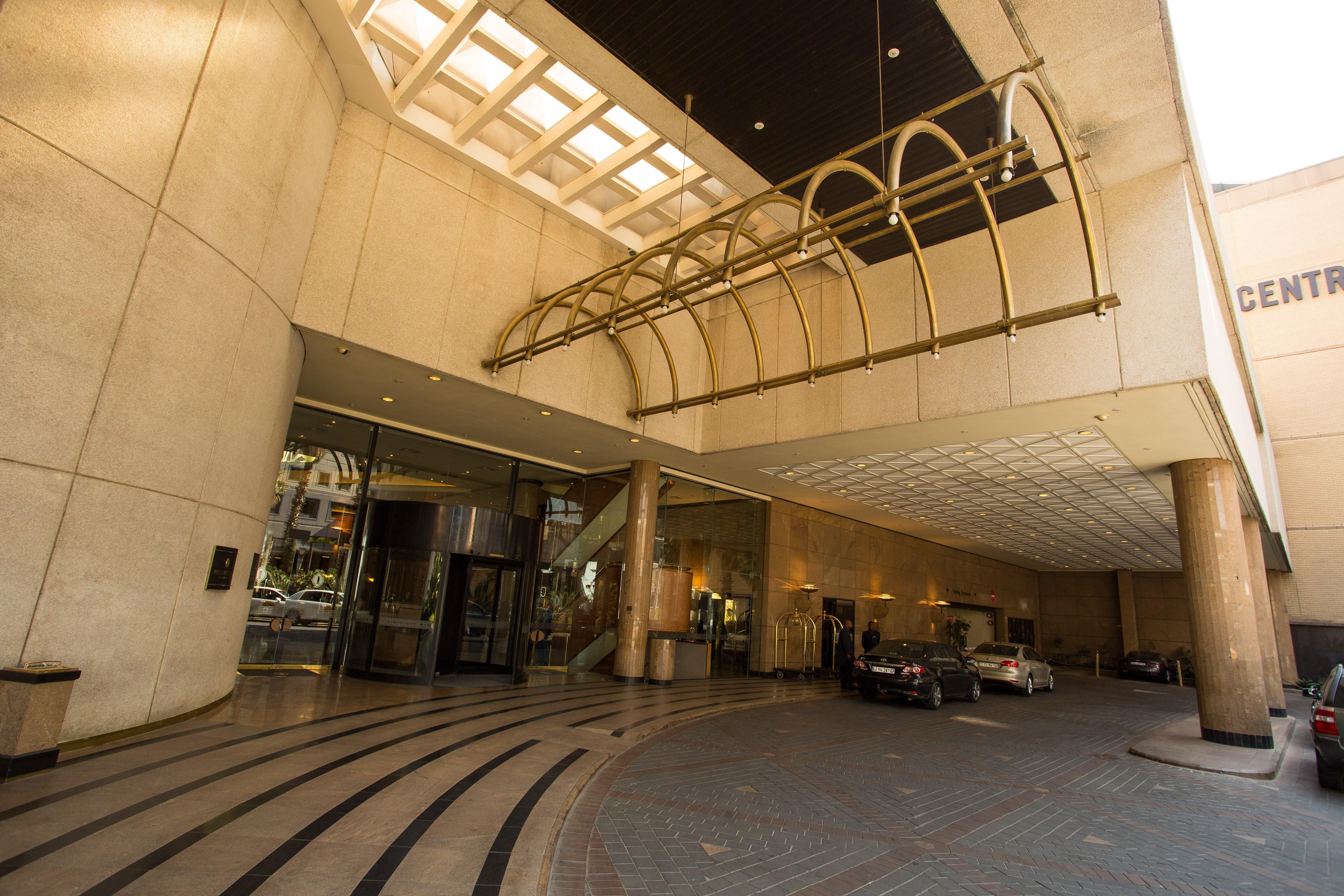 Intercontinental Johannesburg Sandton Towers, An Ihg Hotel Екстериор снимка