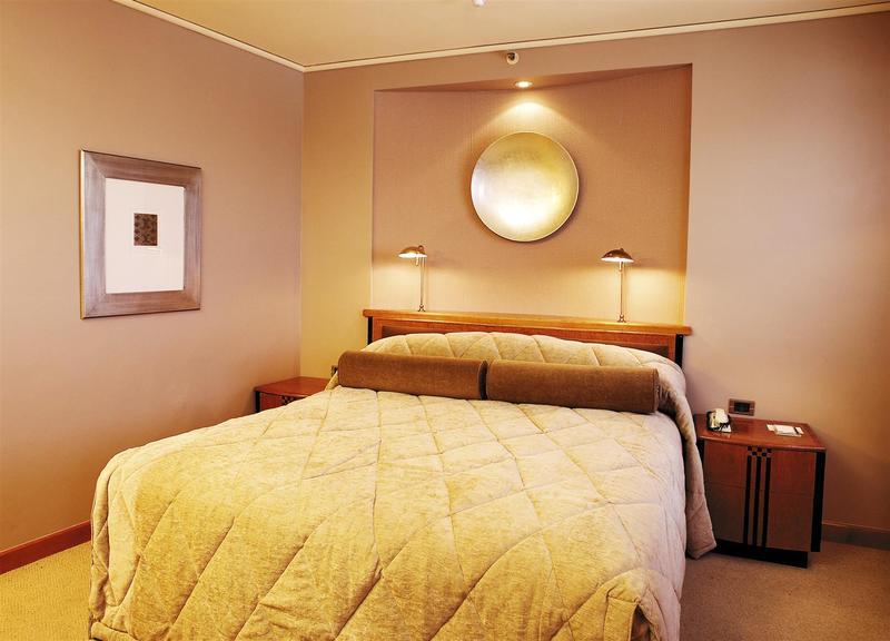 Intercontinental Johannesburg Sandton Towers, An Ihg Hotel Екстериор снимка