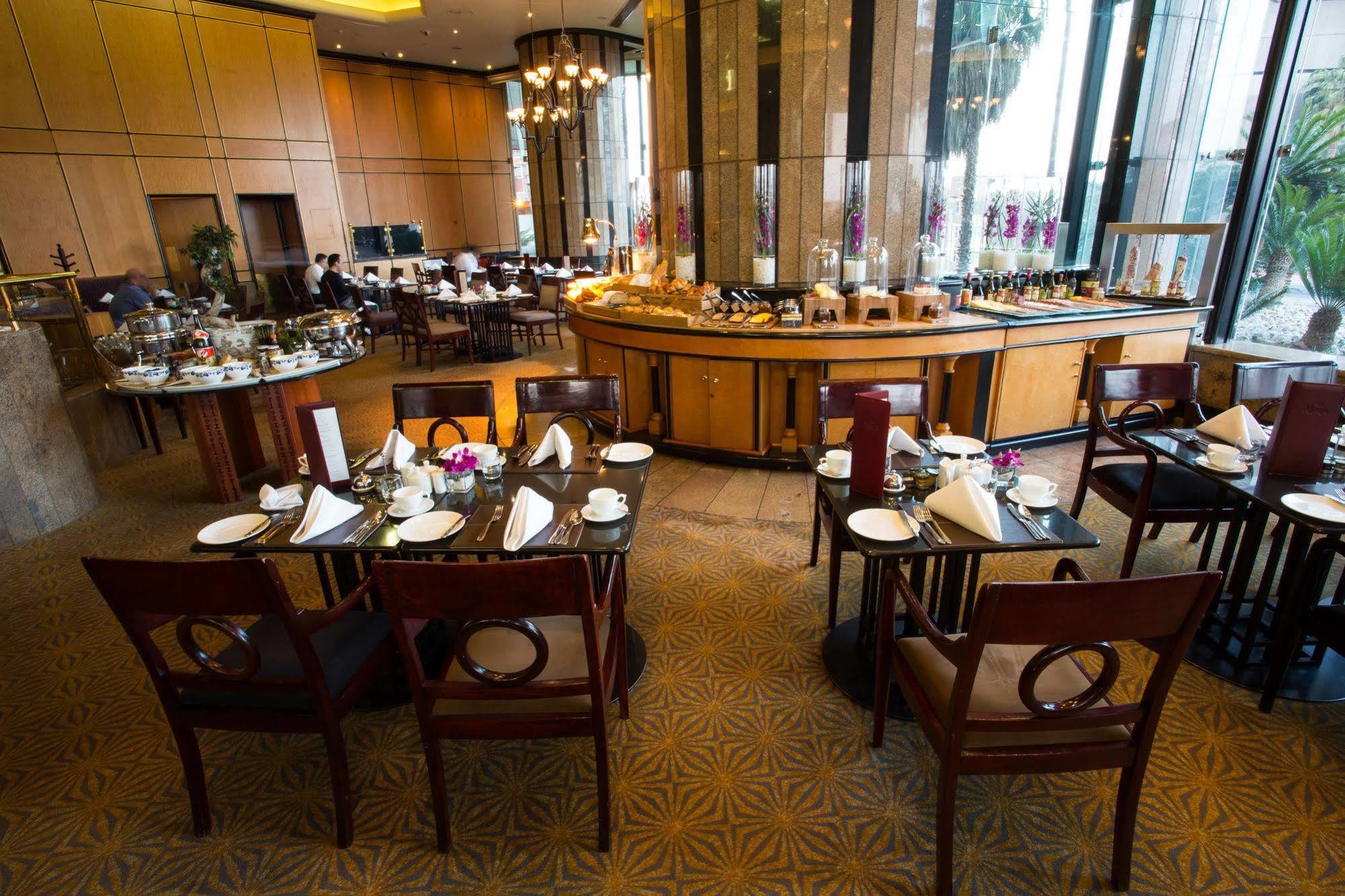 Intercontinental Johannesburg Sandton Towers, An Ihg Hotel Екстериор снимка